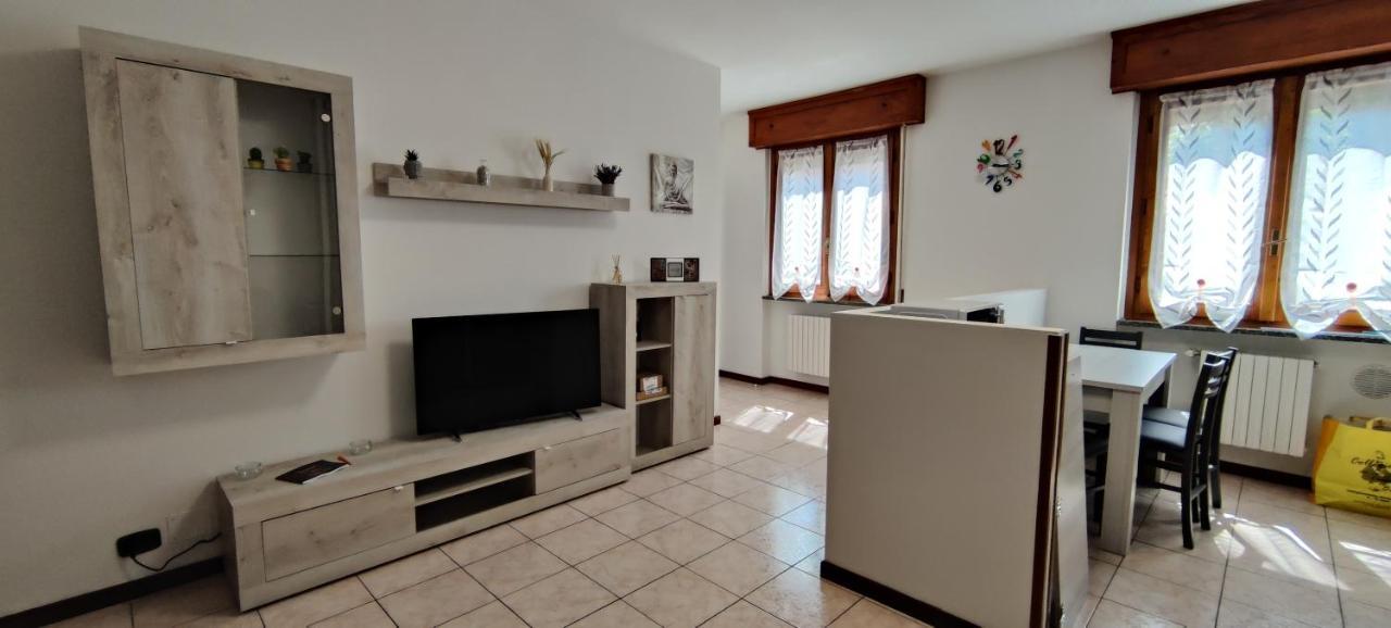 La Casa Ciarlasca Lacchiarella ภายนอก รูปภาพ