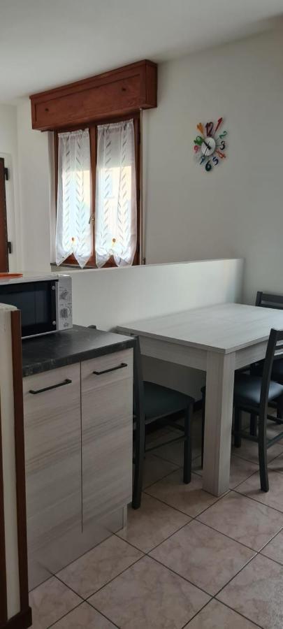 La Casa Ciarlasca Lacchiarella ภายนอก รูปภาพ